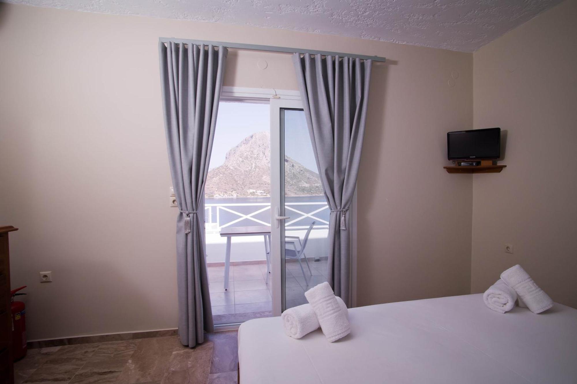 Acropolis Hotel Масурі Екстер'єр фото
